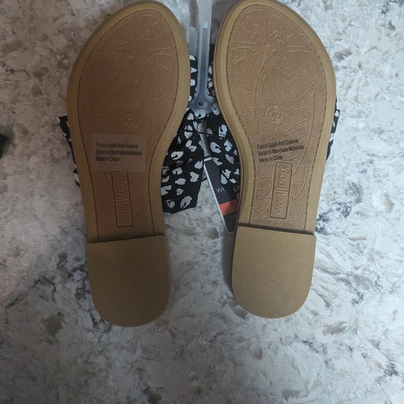 West Loop Black & White, Fabric Bow Sandals - Picture 2 of 2